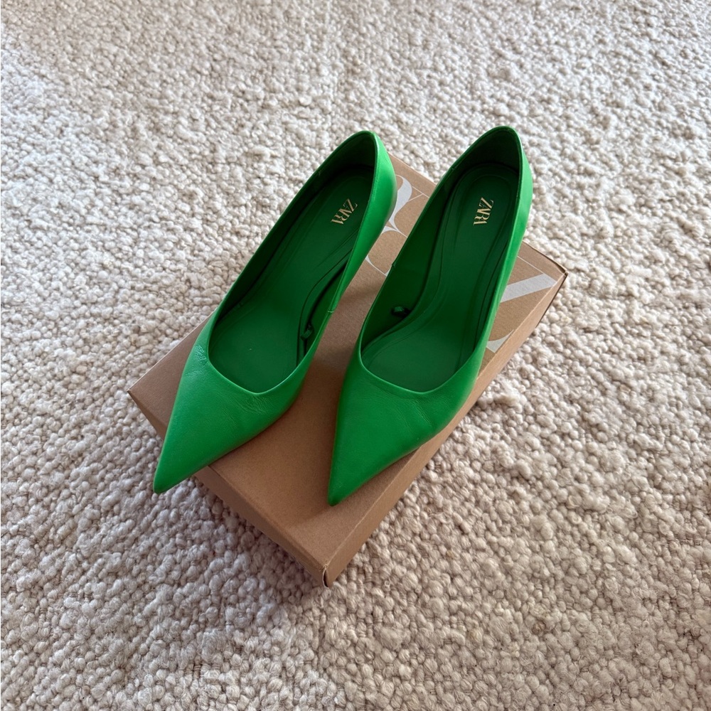 Green Pointed Toe Women's Shoes